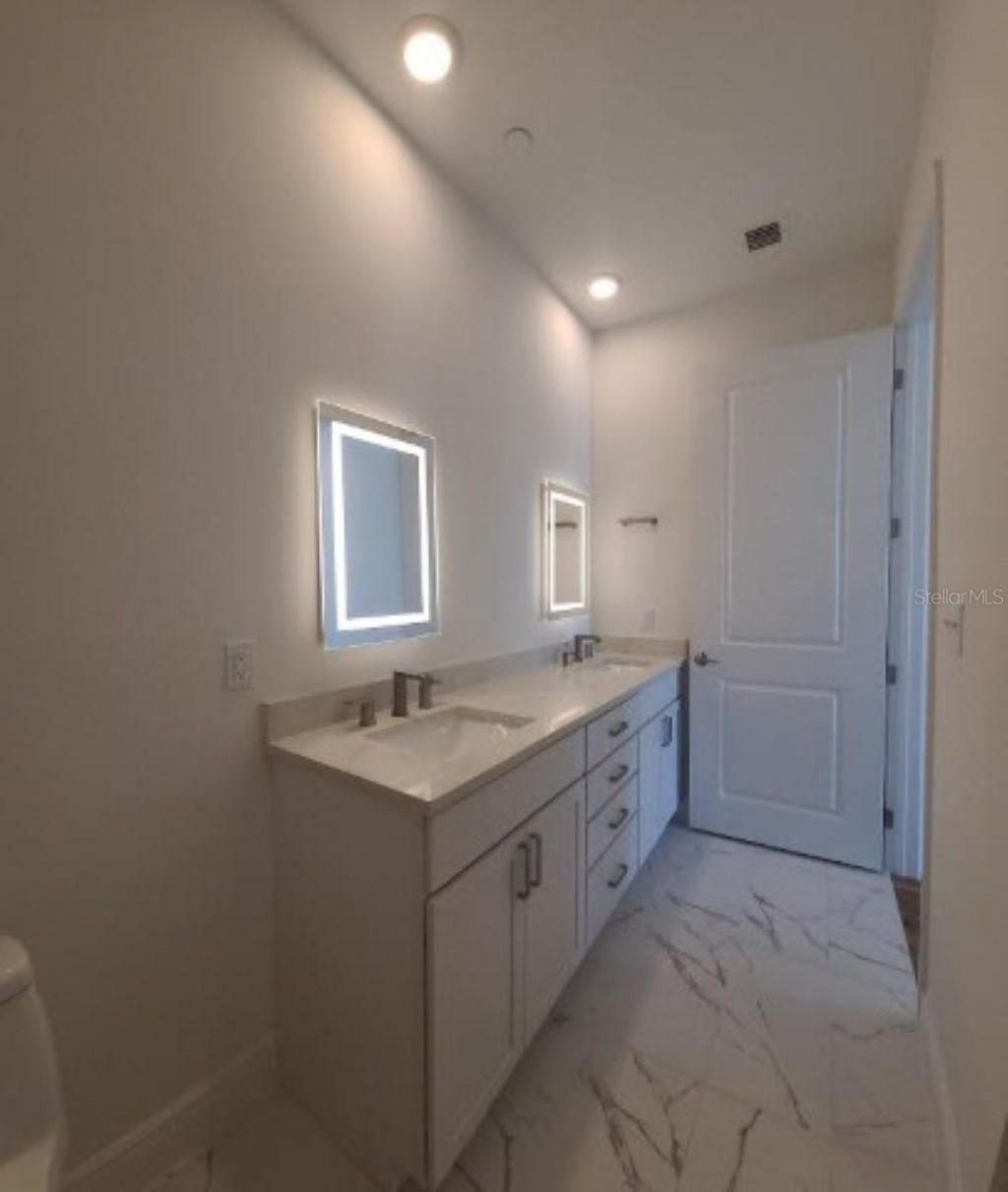 644 3rd Avenue S, Unit 408, Saint Petersburg, FL 33701 Photo