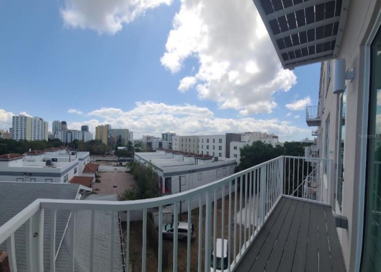 644 3rd Avenue S, Unit 408, Saint Petersburg, FL 33701 Photo