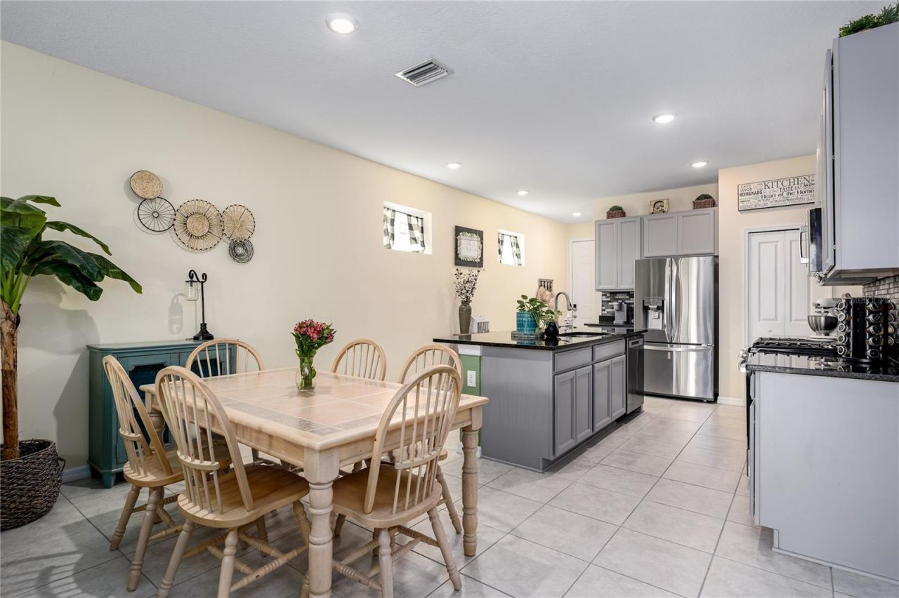 5714 Los Robles Court, Palmetto, FL 34221 Photo