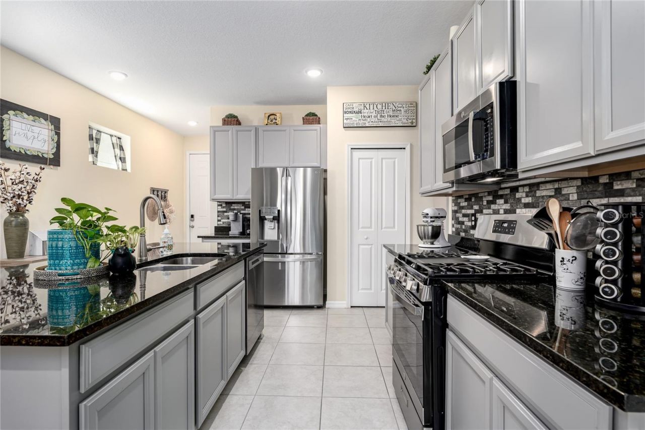 5714 Los Robles Court, Palmetto, FL 34221 Photo