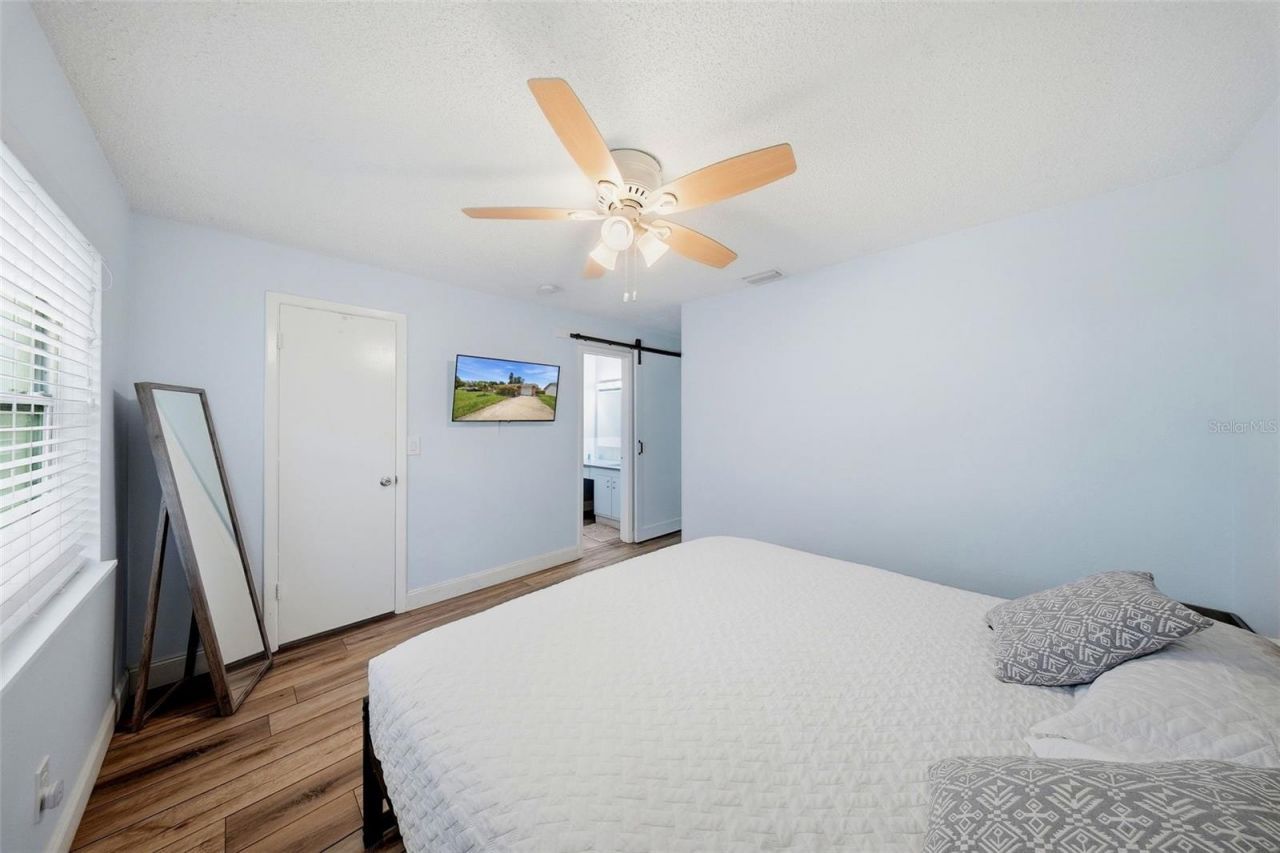 7976 Shadow Run Drive, Largo, FL 33773 Photo