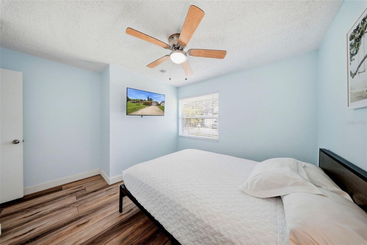 7976 Shadow Run Drive, Largo, FL 33773 Photo