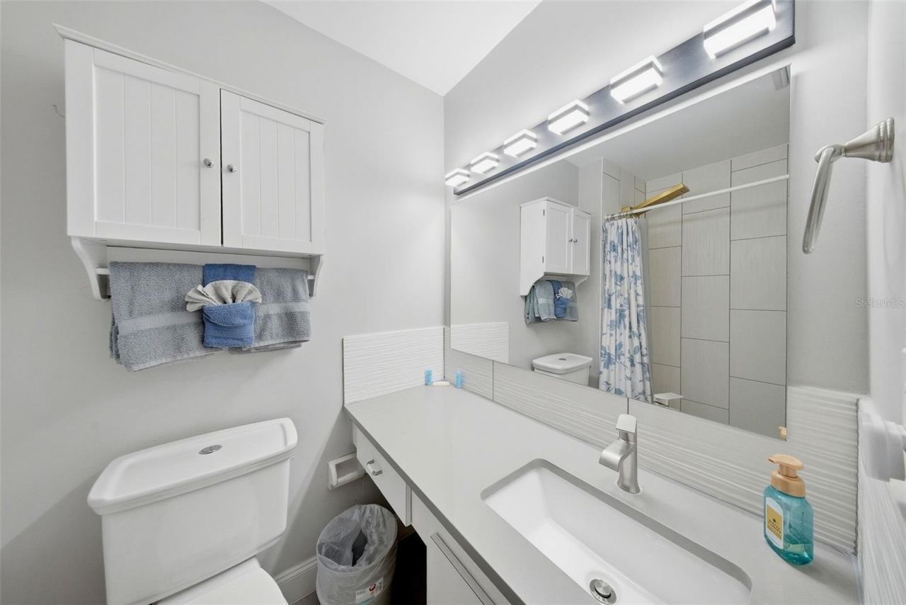 7976 Shadow Run Drive, Largo, FL 33773 Photo