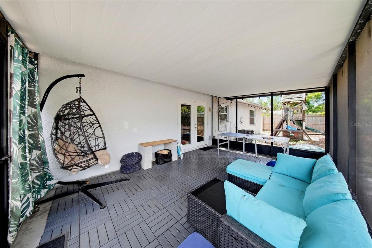 7976 Shadow Run Drive, Largo, FL 33773 Photo