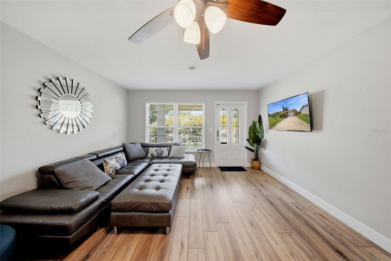 7976 Shadow Run Drive, Largo, FL 33773 Photo