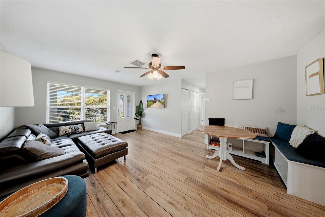 7976 Shadow Run Drive, Largo, FL 33773 Photo