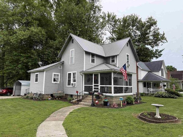 406 N Main Street, Syracuse, IN 46567