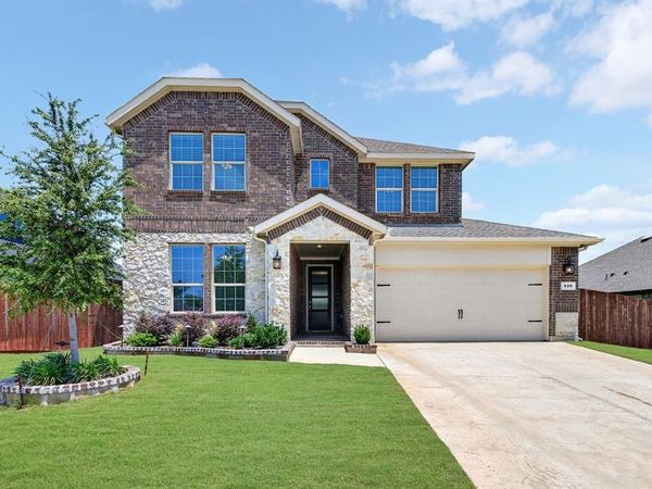 920 Arkan Lane, Fort Worth, TX 76120