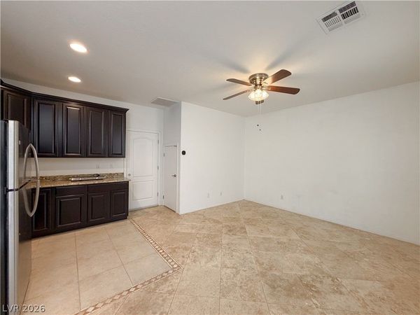 7296 Spring Flower Avenue , Unit B, Las Vegas, NV 89117