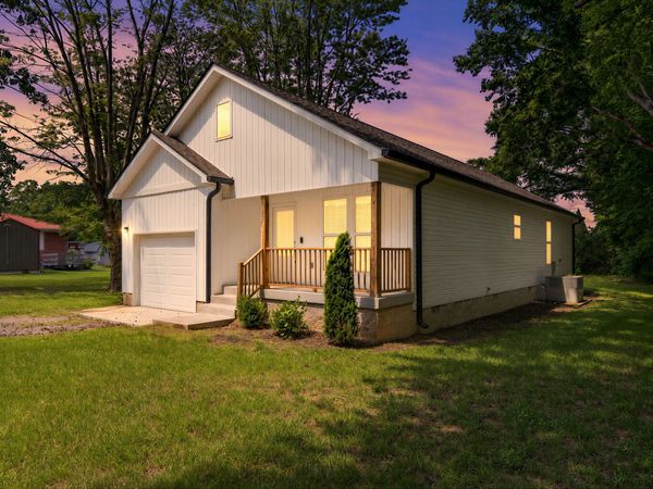 207 Lincoln St , Smithville, TN 37166