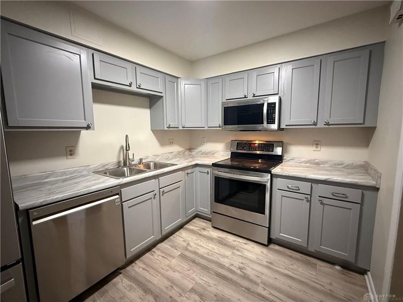 3108 E Stroop Road, Kettering, OH 45440 Photo 4