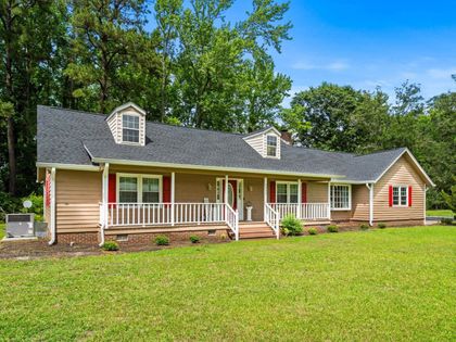 4935 Meadow St. Loris, SC 29569