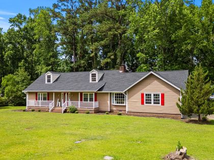 4935 Meadow St. Loris, SC 29569