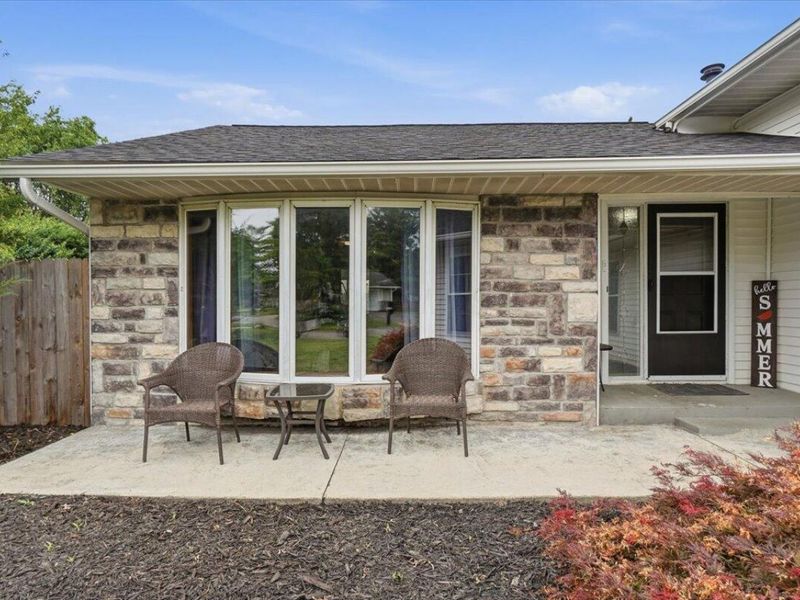 322 Old Meadows Court, Canal Winchester, OH 43110 Photo 5