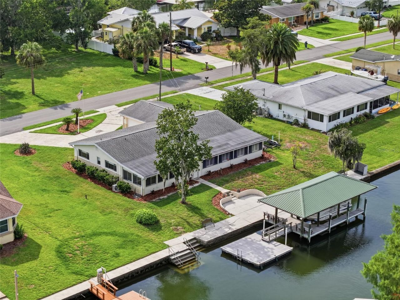 1401 SE Paradise Avenue, Crystal River, FL 34429 Photo