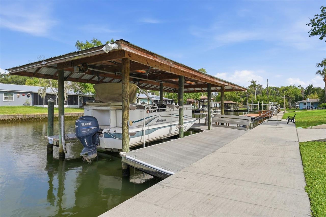 1401 SE Paradise Avenue, Crystal River, FL 34429 Photo