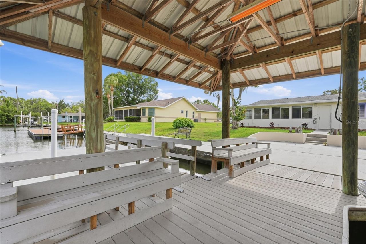 1401 SE Paradise Avenue, Crystal River, FL 34429 Photo