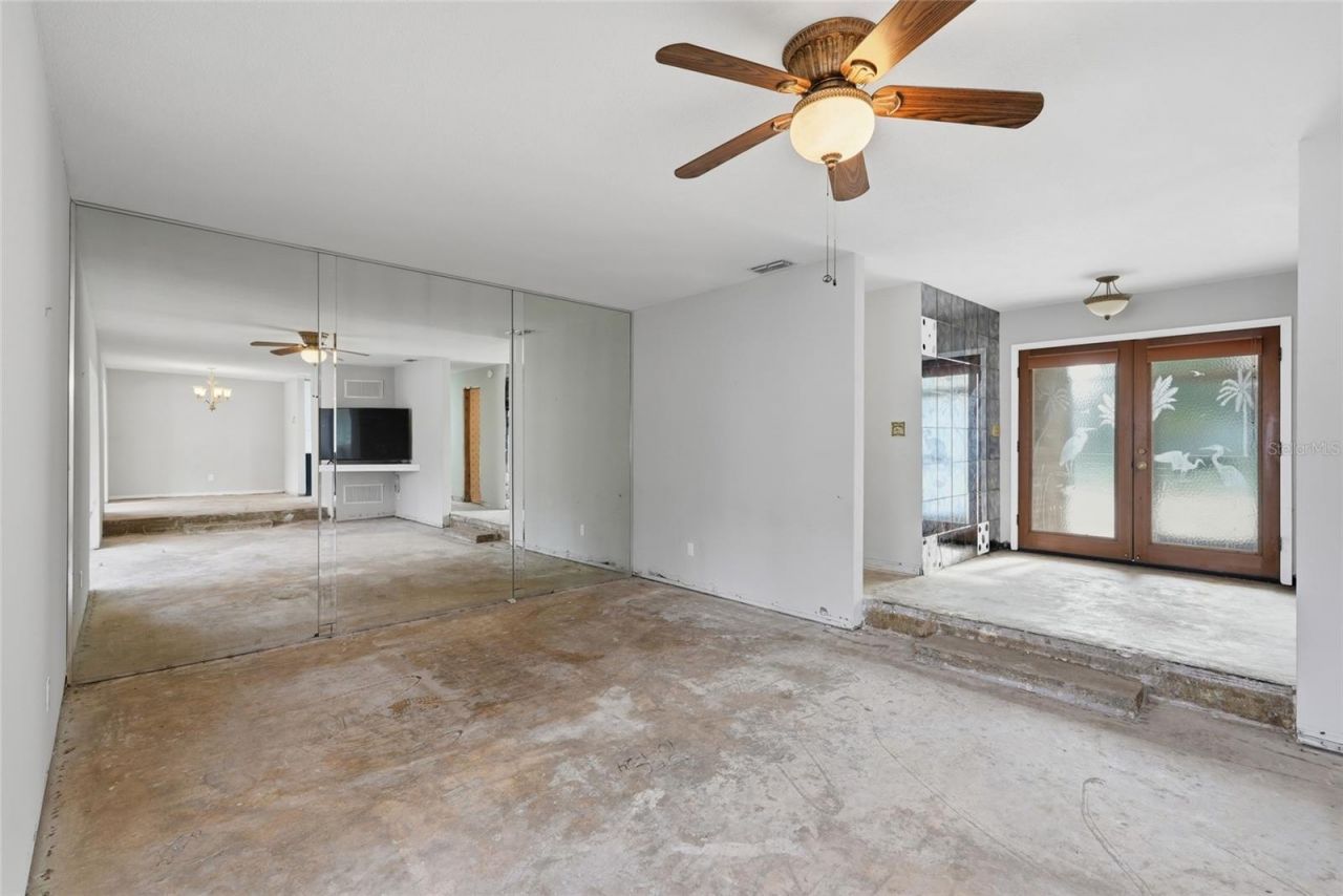 1401 SE Paradise Avenue, Crystal River, FL 34429 Photo