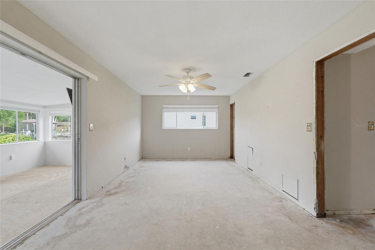 1401 SE Paradise Avenue, Crystal River, FL 34429 Photo