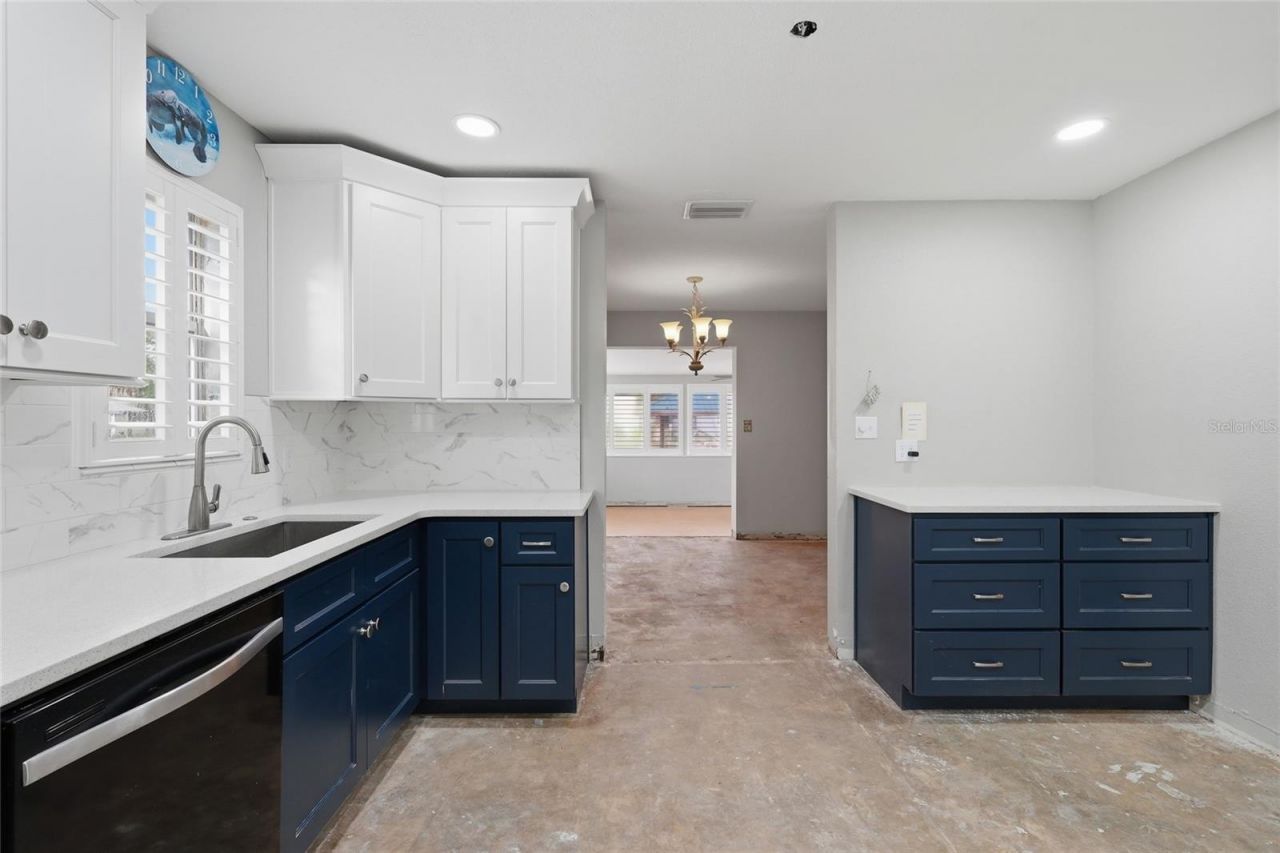1401 SE Paradise Avenue, Crystal River, FL 34429 Photo