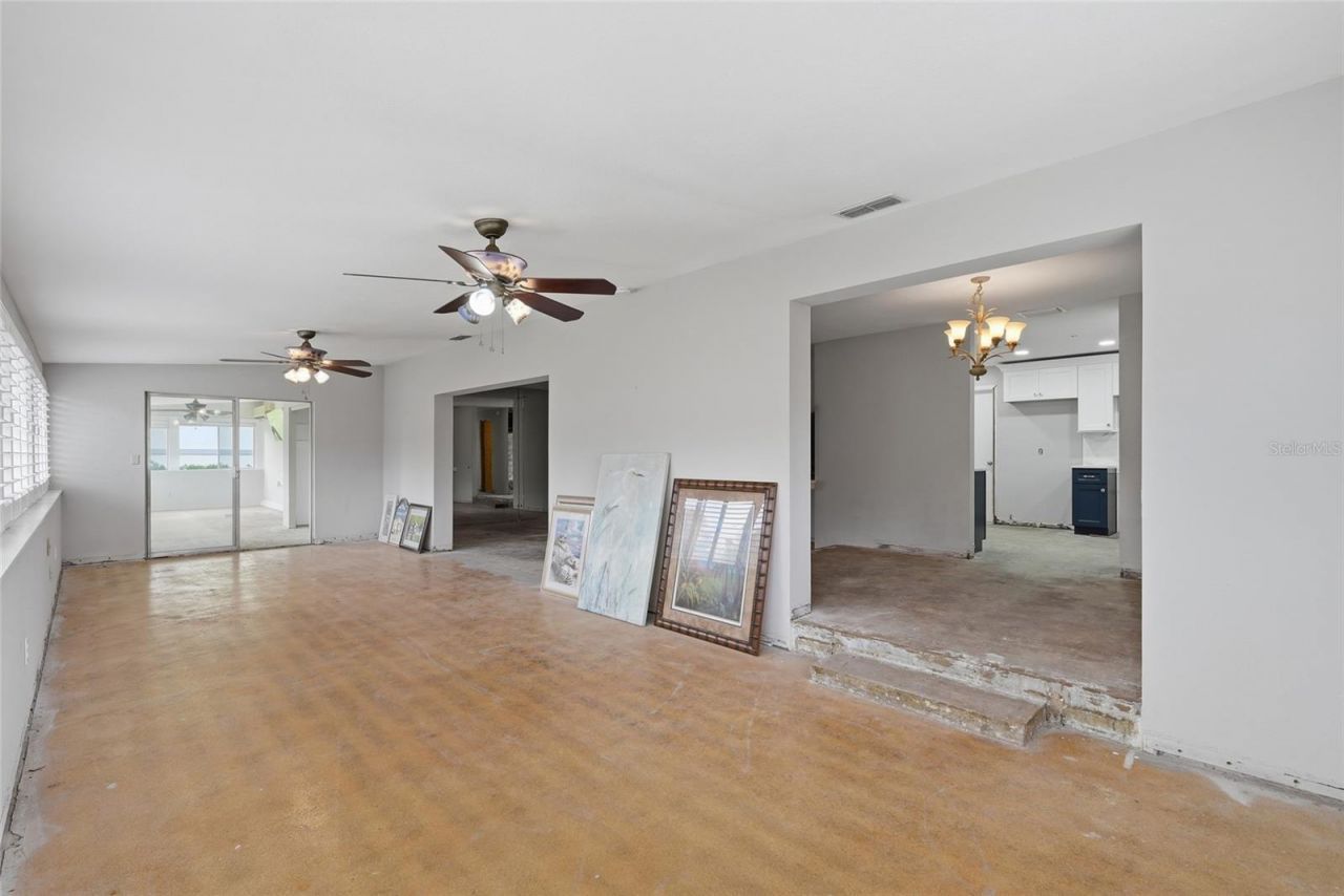 1401 SE Paradise Avenue, Crystal River, FL 34429 Photo