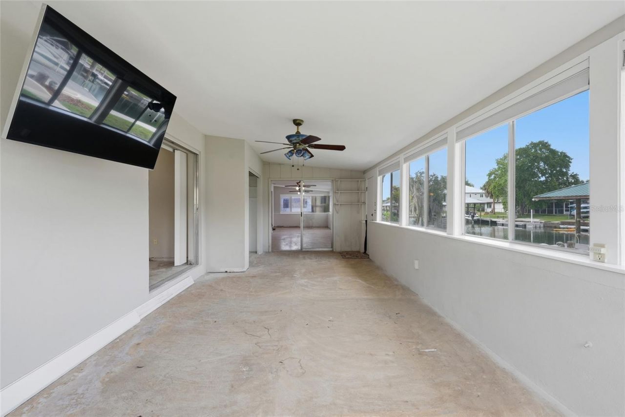 1401 SE Paradise Avenue, Crystal River, FL 34429 Photo