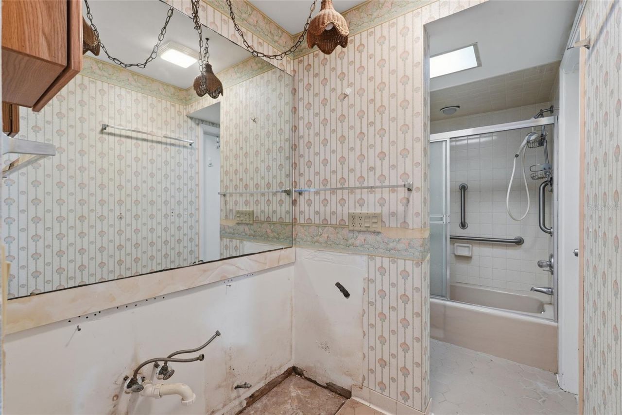 1401 SE Paradise Avenue, Crystal River, FL 34429 Photo