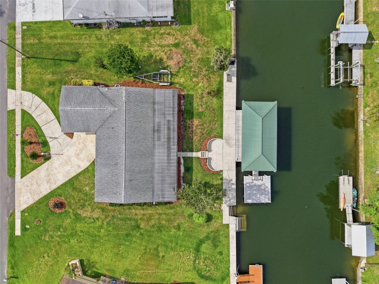 1401 SE Paradise Avenue, Crystal River, FL 34429 Photo
