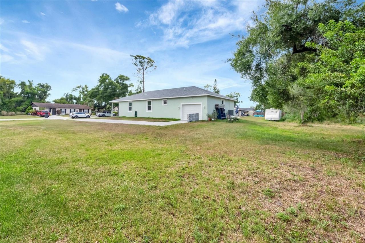 4929 20th Street Court E, Bradenton, FL 34203 Photo