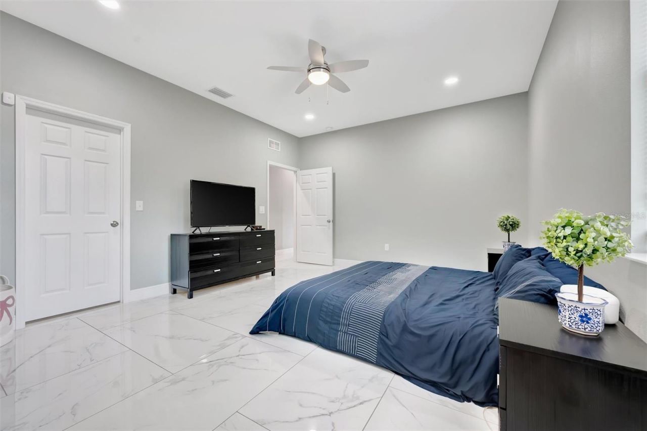 4929 20th Street Court E, Bradenton, FL 34203 Photo