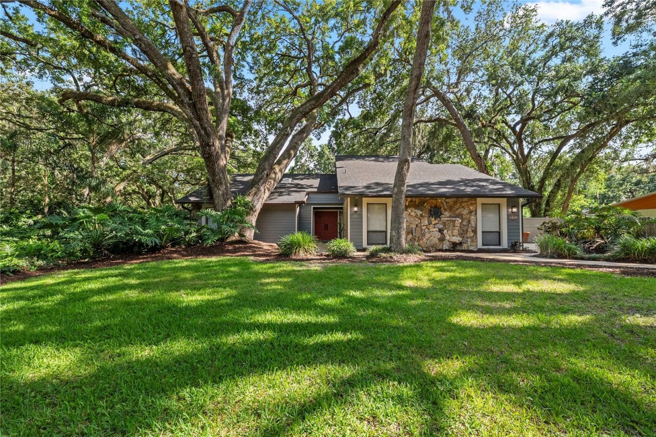 2503 High Oaks Lane, Lutz, FL 33559 Photo