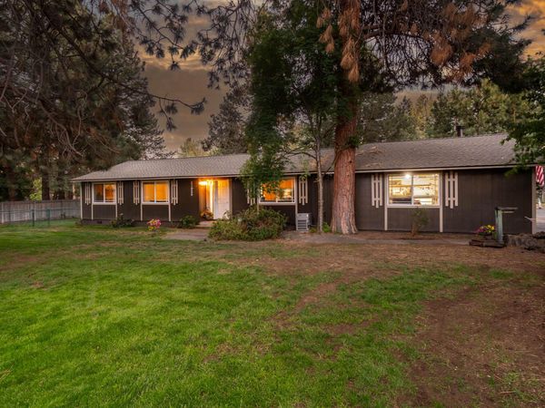 21025 Denning Drive, Bend, OR 97702