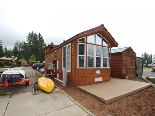 272 N Tall Pine Loop, Usk, WA 99180