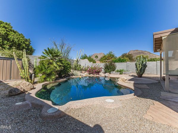 6610 W Range Mule Drive, Phoenix, AZ 85083