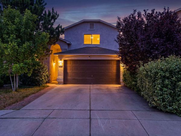 10019 Calle Bella NW, Albuquerque, NM 87114