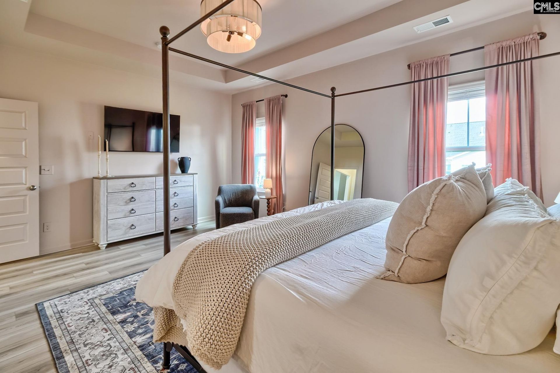 933 Perlino Place  Photo 16