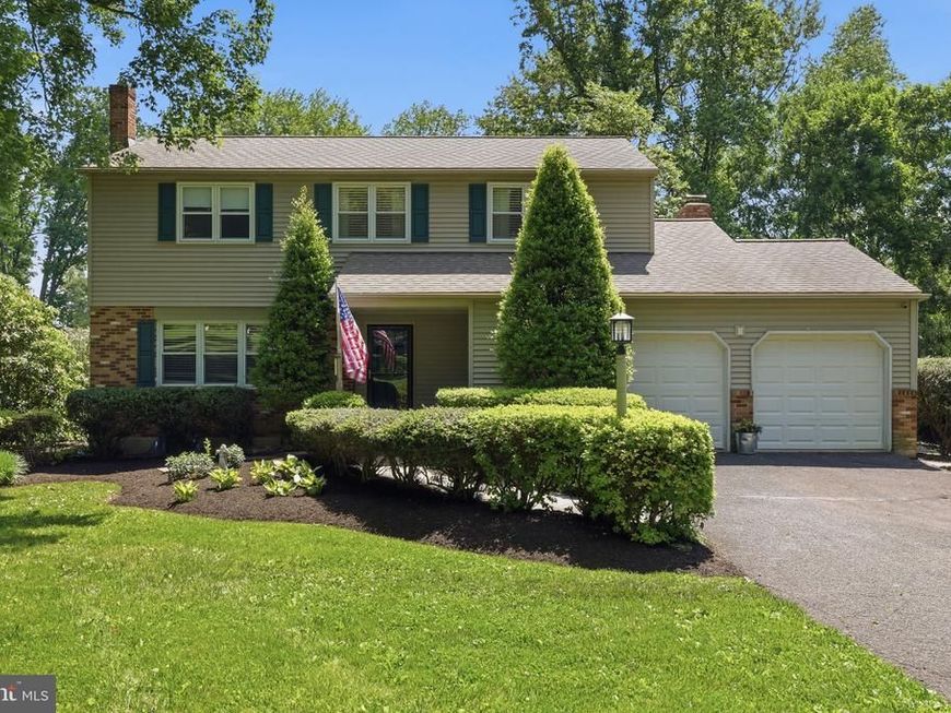 4687 Woodfield Circle, Doylestown, PA 18902 Main Photo