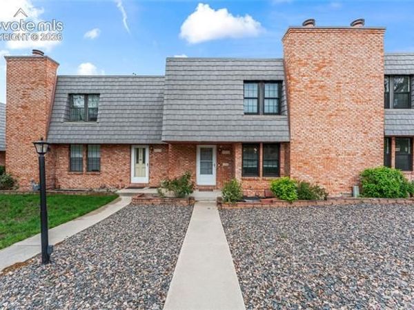 2013 Sussex Lane, Colorado Springs, CO 80909