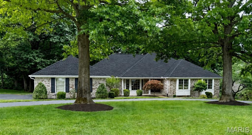 9802 Eagle Hill Lane , Sunset Hills, MO 63127 Main Photo