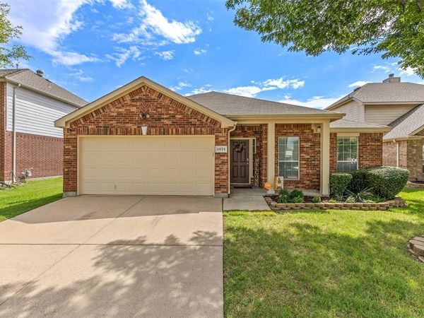 5824 Twilight Drive, Grand Prairie, TX 75052