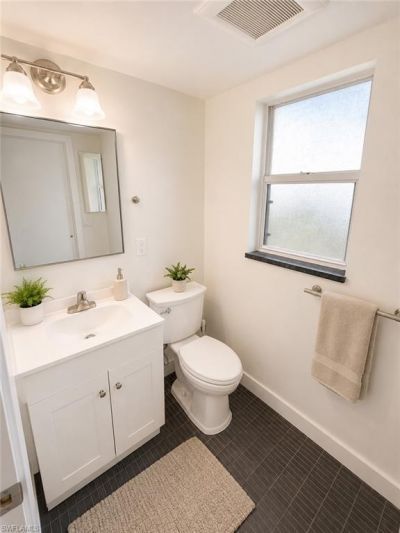 1440 Green Valley Cir, Unit 601, Naples, FL 34104 Photo