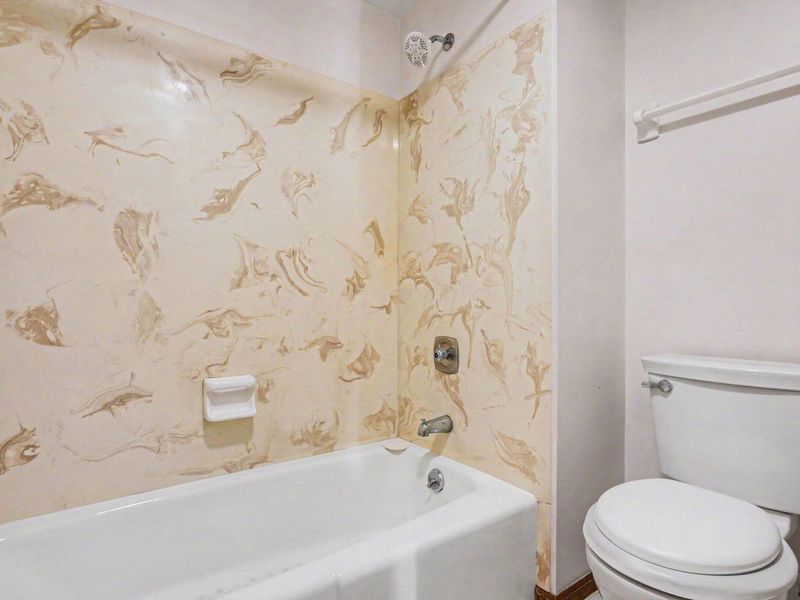 2129 Brookhurst Avenue, Unit D, Columbus, OH 43229 Photo 22