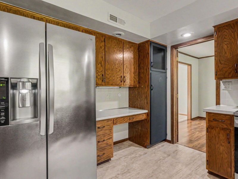 2129 Brookhurst Avenue, Unit D, Columbus, OH 43229 Photo 8