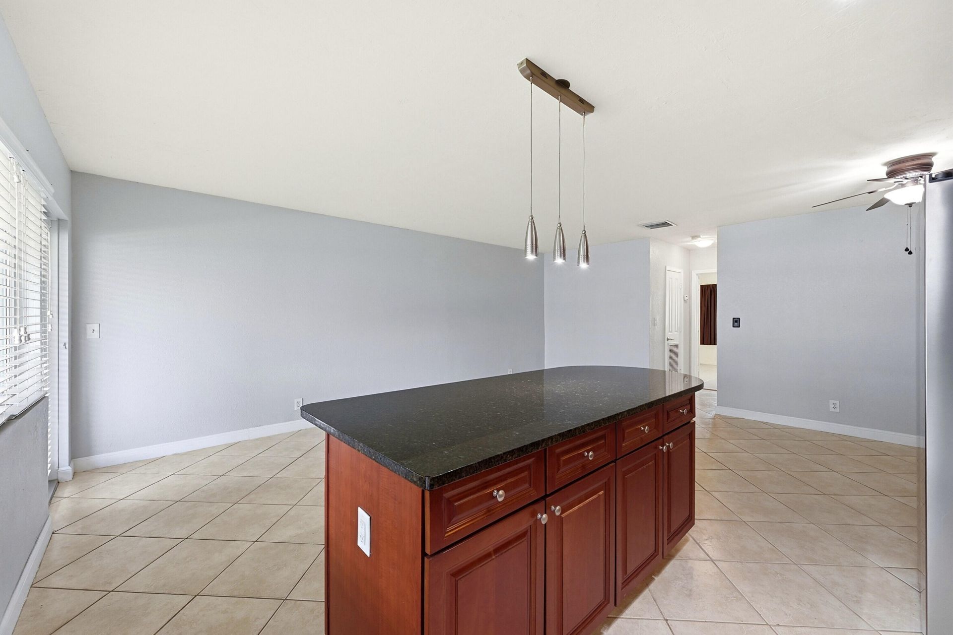 2881 NE 32nd Street, Unit 118, Fort Lauderdale, FL 33306 Photo