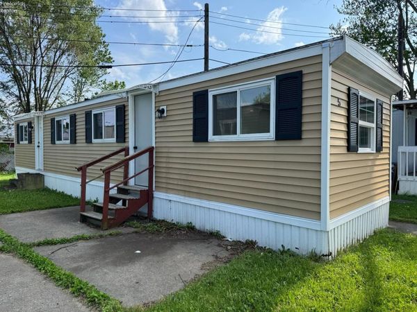 907 Tiffin Street, Unit 5, Fremont, OH 43420