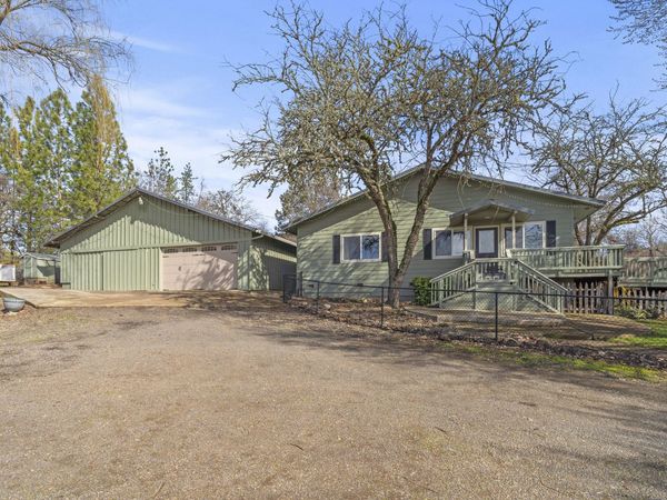1305 Butte Falls Highway, Eagle Point, OR 97524