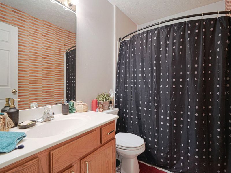 490 Lakeview Drive, Unit 205, Newport, KY 41071 Photo 12