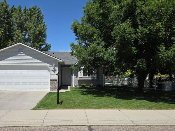 710 E Santolina, Kuna, ID 83634