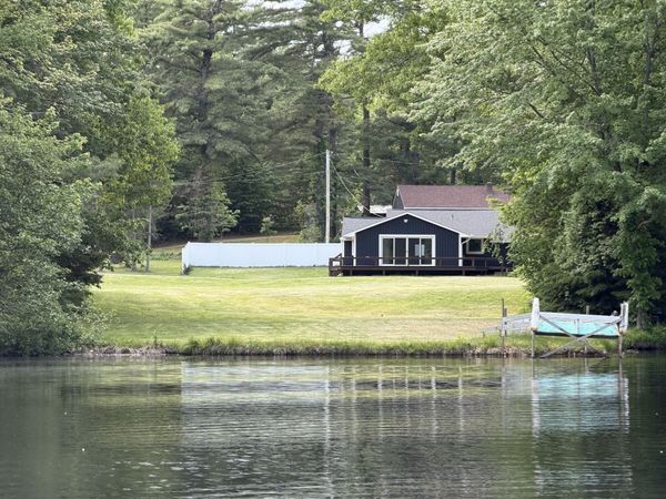 241 Mashapaug Road, Holland, MA 01521