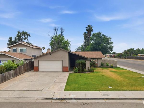 2413 Clara Road, Bakersfield, CA 93304